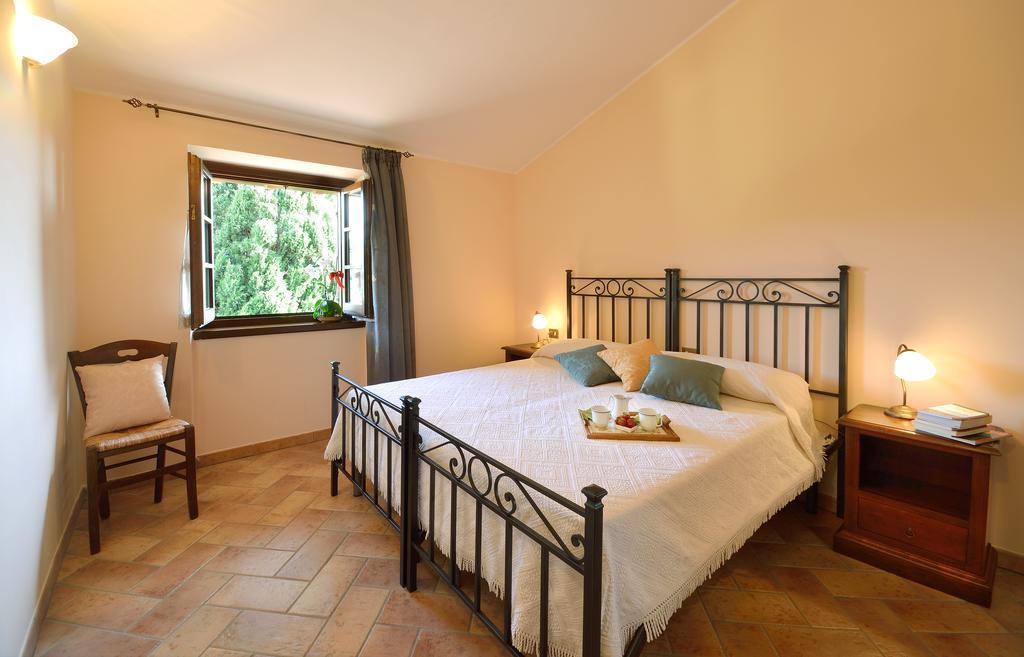 Agriturismo San Severo Passignano sul Trasimeno Rum bild
